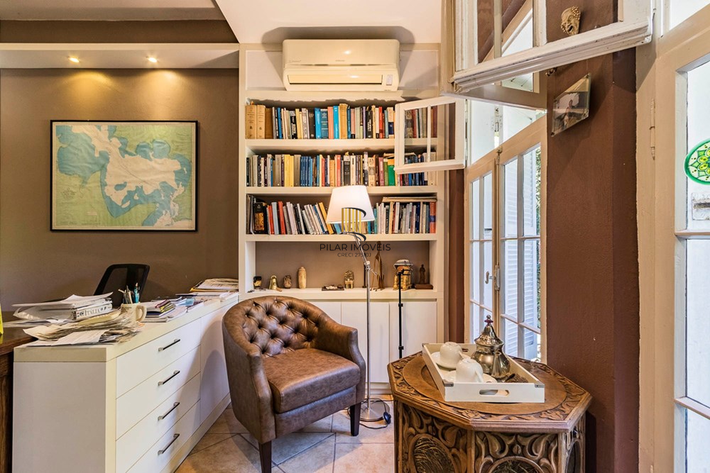 Casa 4 dormitórios no bairro Belém Novo