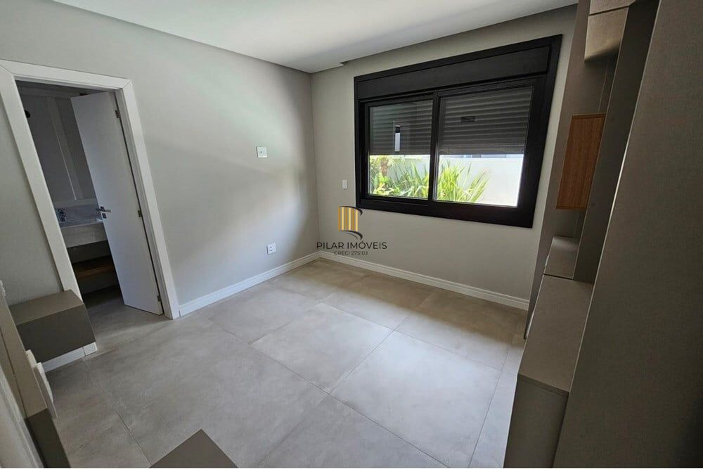 Casa de Condomínio 4 dormitórios no bairro Centro