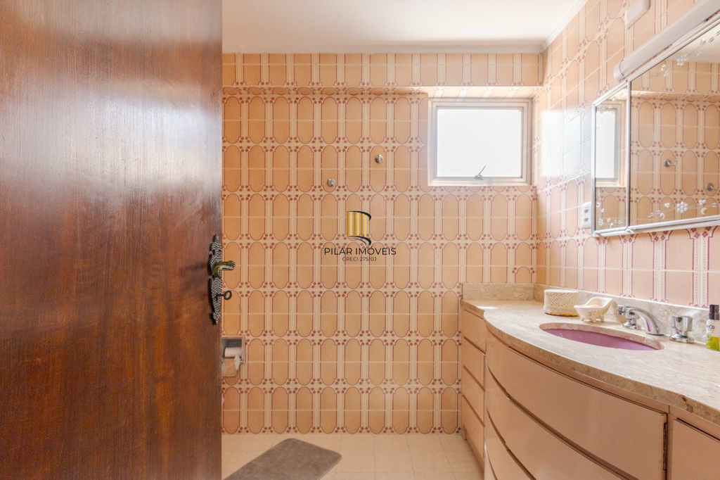 Apartamento 3 dormitórios no bairro Farroupilha