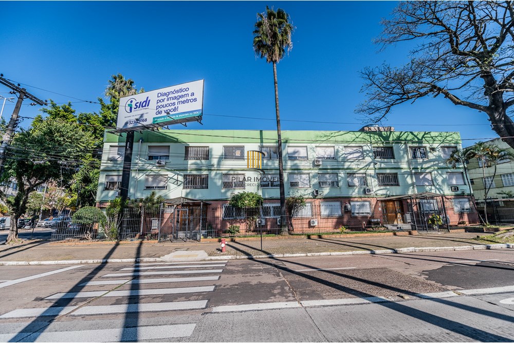 Apartamento 3 dormitórios no bairro Farroupilha