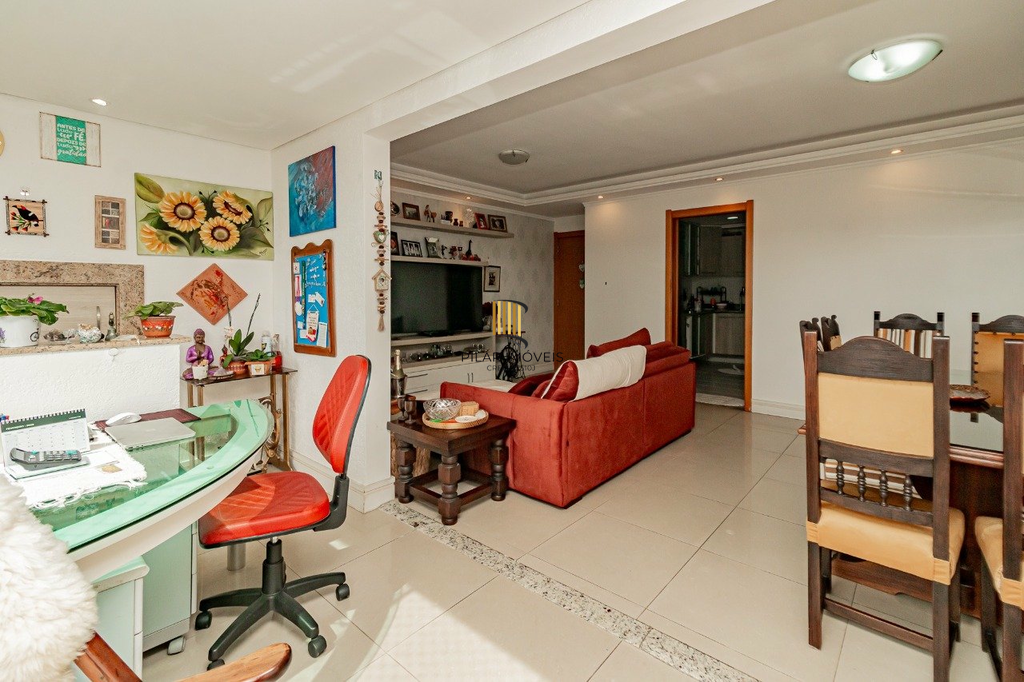 Apartamento 3 dormitórios no bairro Menino Deus