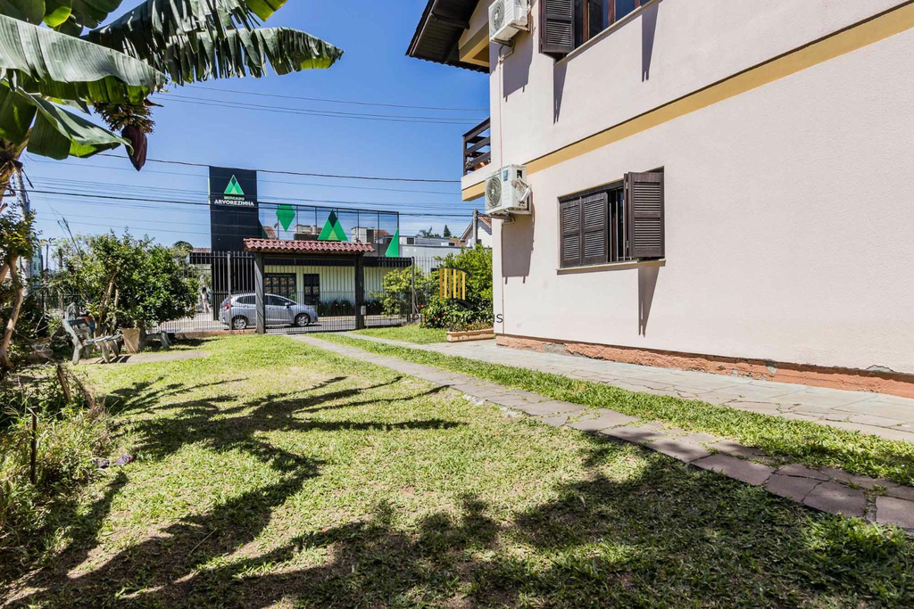 Casa 3 dormitórios no bairro Tristeza
