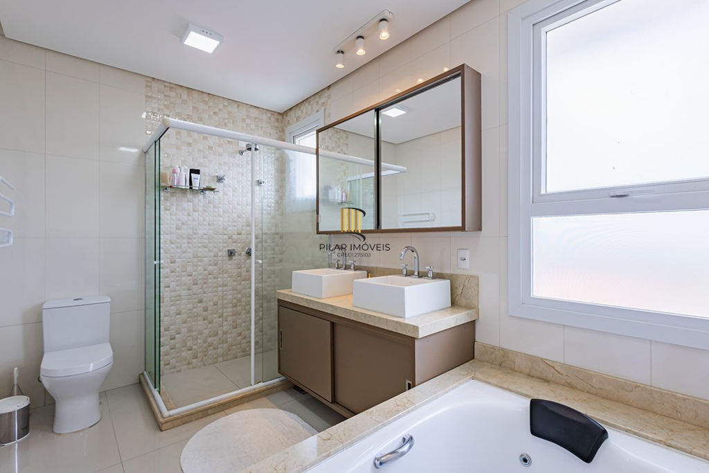 Casa 3 dormitórios no bairro Chácara das Pedras