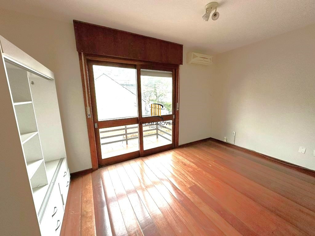 Apartamento 4 dormitórios no bairro Floresta