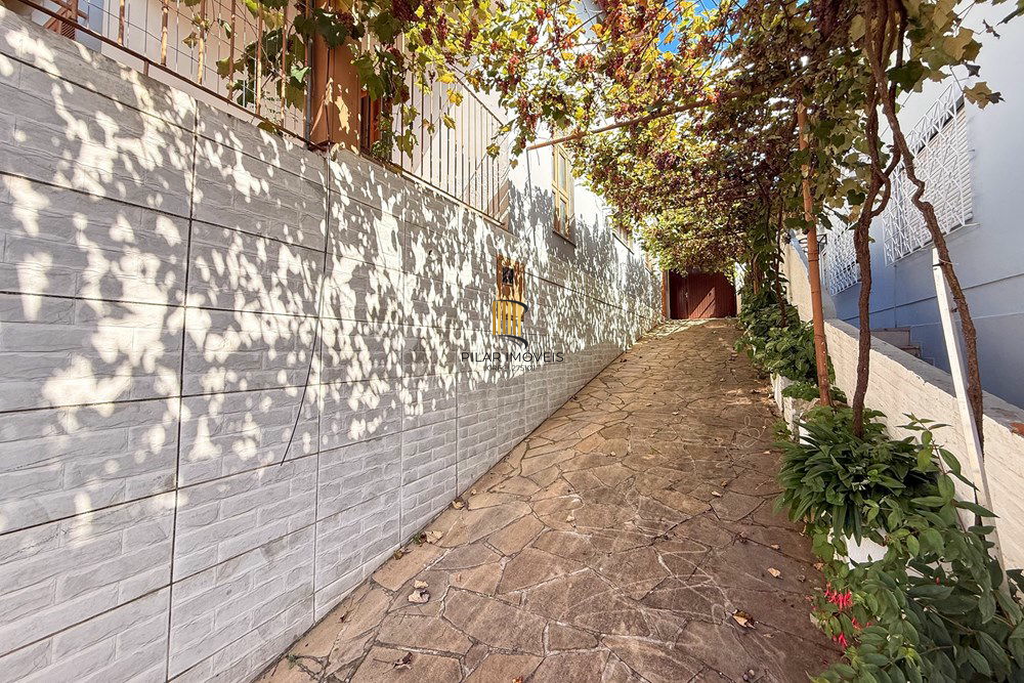 Casa 5 dormitórios no bairro São José