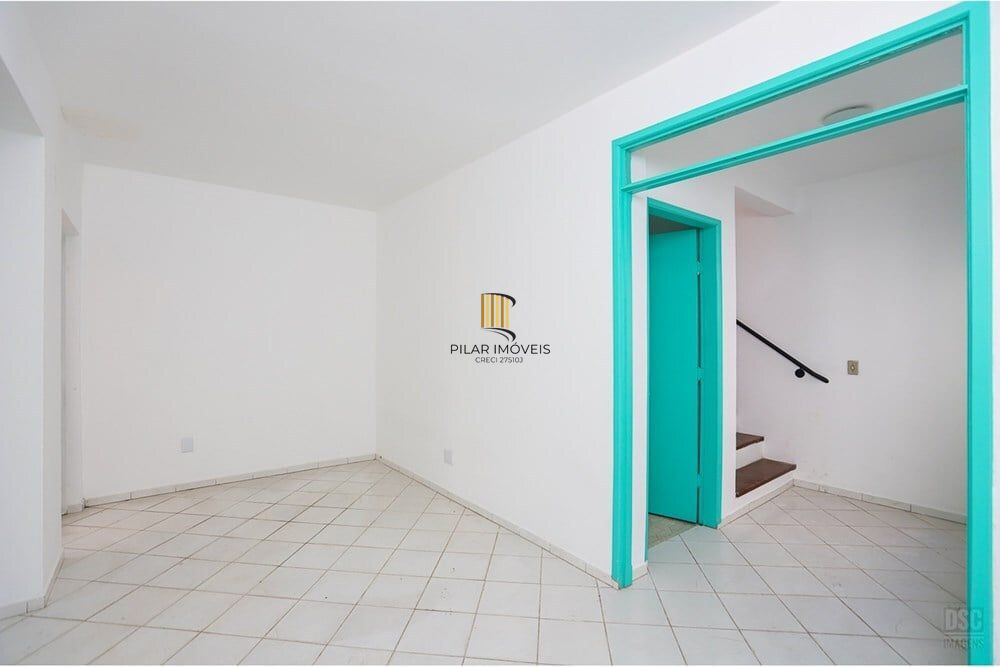 Casa 5 dormitórios no bairro Santana