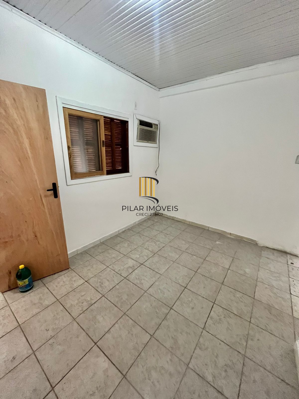 Casa de 2 dormitórios, sendo 1 suíte no Barrio Parque da Matriz, em Cachoeirinha