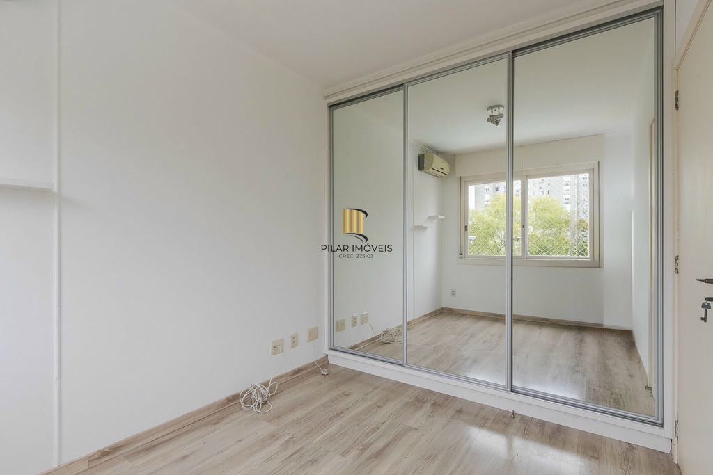 Apartamento 2 dormitórios no bairro Tristeza