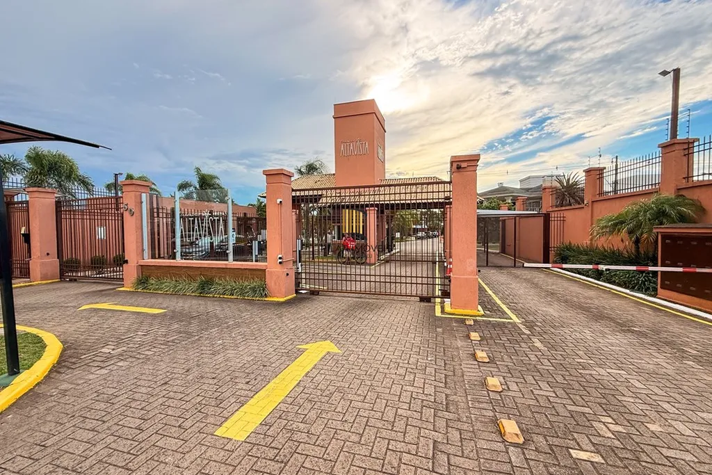 Casa 4 dormitórios no bairro Estância Velha