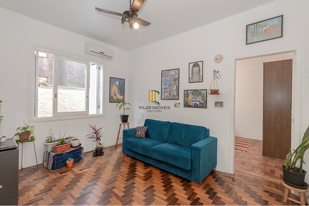 Apartamento 2 dormitórios no bairro Bom Fim