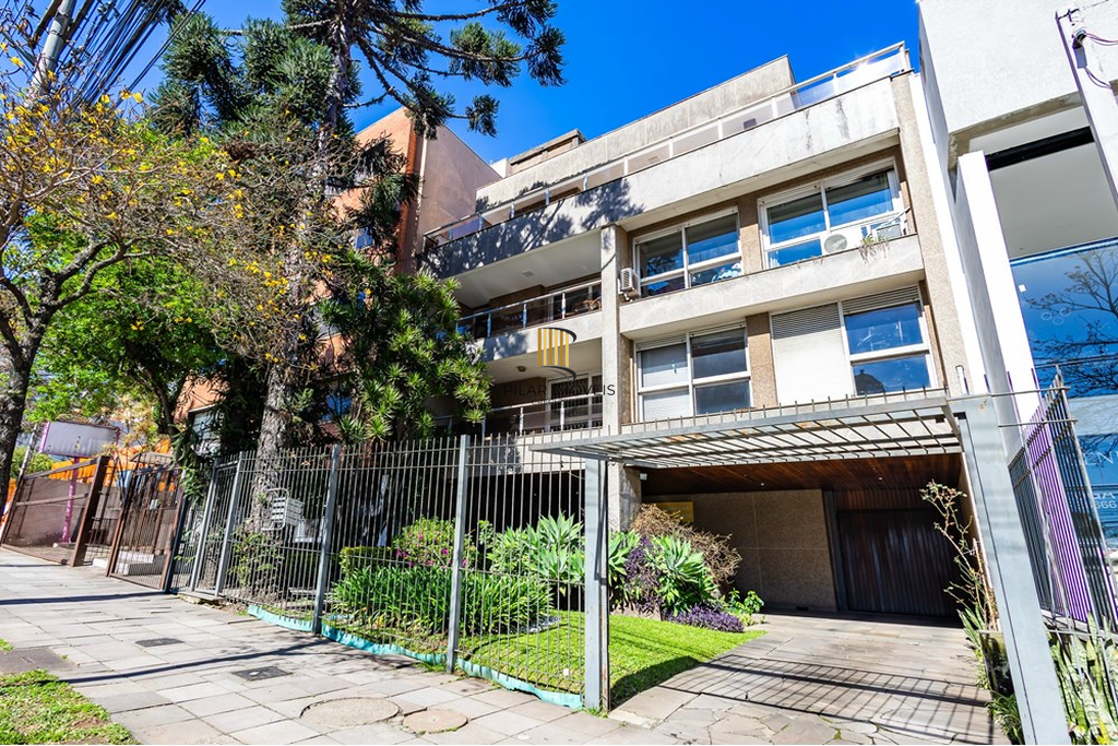 Cobertura 3 dormitórios no bairro Petrópolis