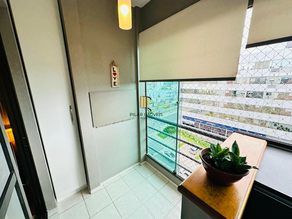 Apartamento 2 dormitórios no bairro Chácara das Pedras