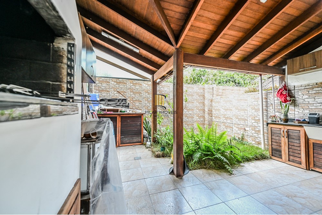 Casa de Condomínio 2 dormitórios no bairro Hípica