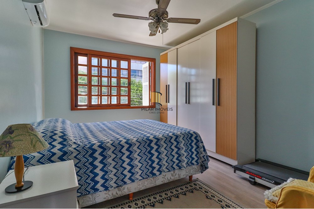 Casa 5 dormitórios no bairro Jardim Lindóia