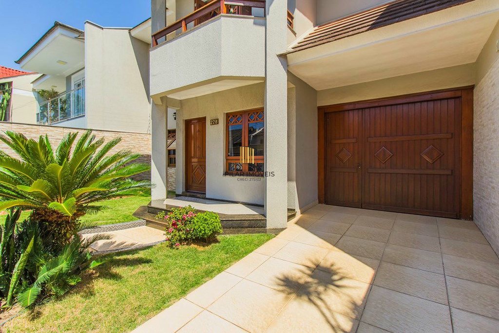 Casa 4 dormitórios no bairro Moinhos de Vento