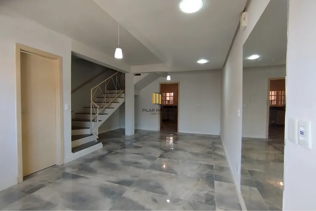 Casa 3 dormitórios no bairro São José