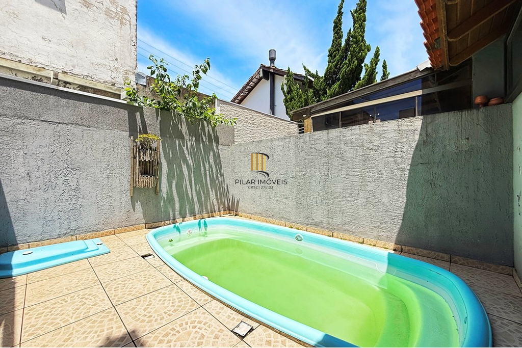 Casa de Condomínio 3 dormitórios no bairro Ipanema