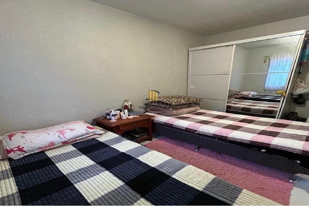 Casa de Condomínio 2 dormitórios no bairro Jardim Algarve