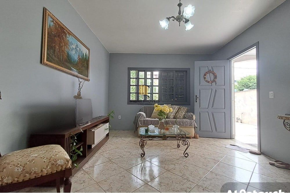 Casa 3 dormitórios no bairro Jardim Algarve