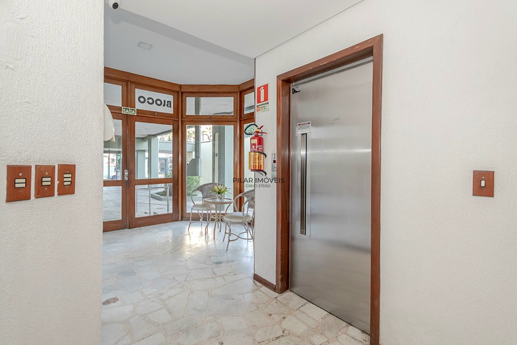 Apartamento 2 dormitórios no bairro Menino Deus