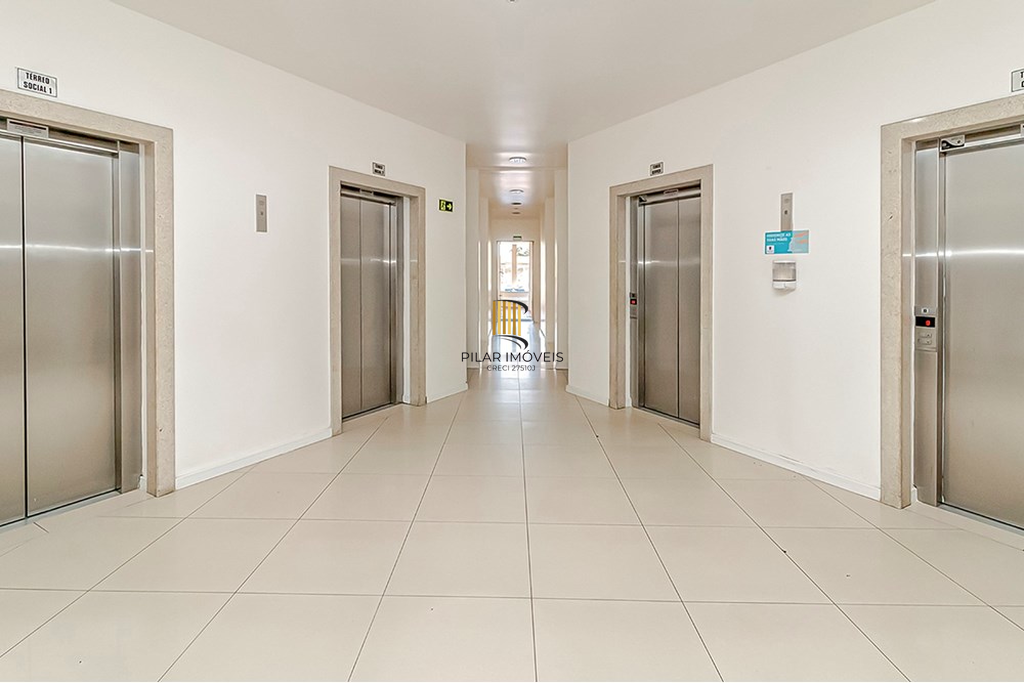 Apartamento 2 dormitórios no bairro Vila Ipiranga