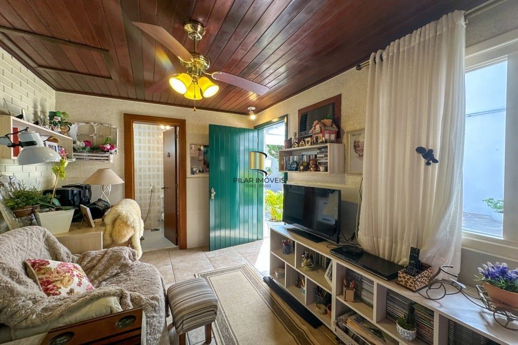 Casa 3 dormitórios no bairro Petrópolis
