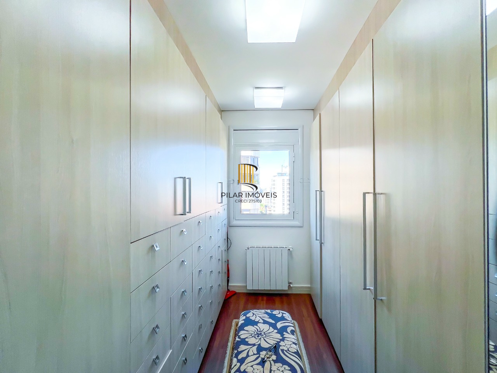 Apartamento 4 dormitórios no bairro Bela Vista