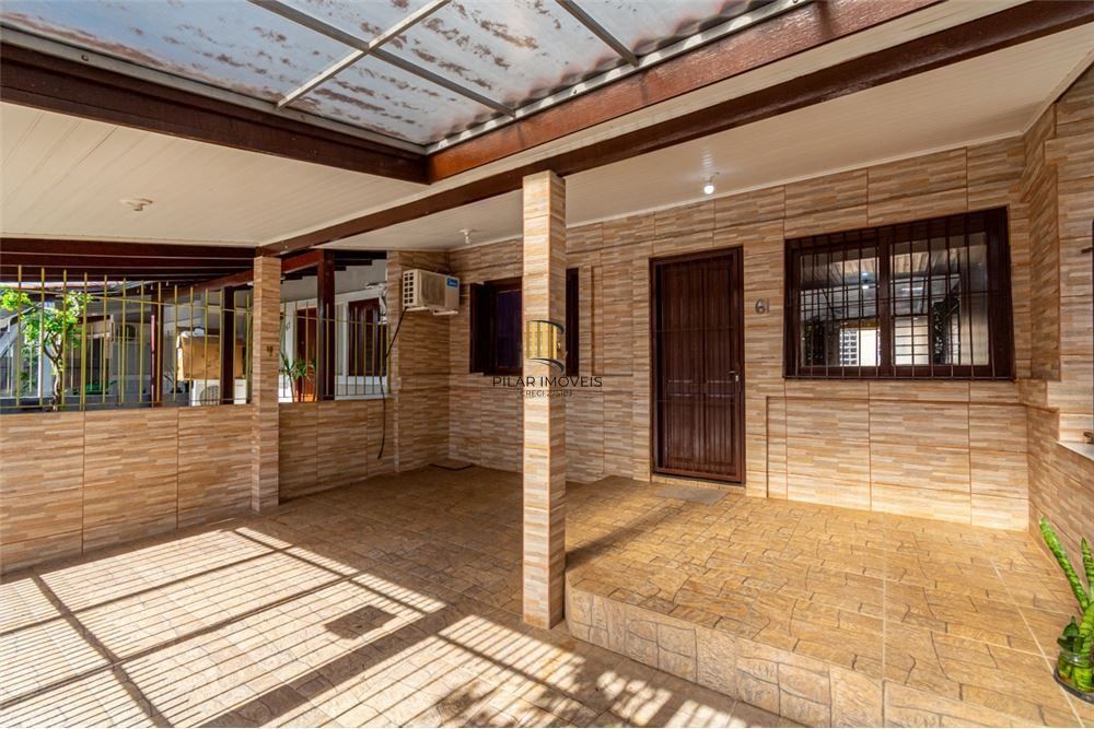 Casa 2 dormitórios no bairro São José
