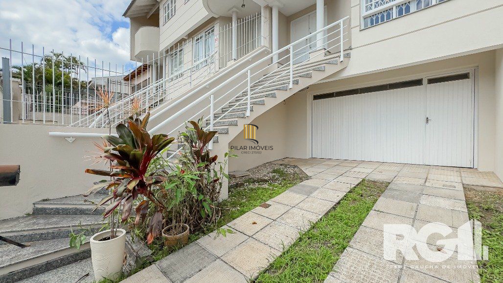 Casa 4 dormitórios no bairro Chácara das Pedras