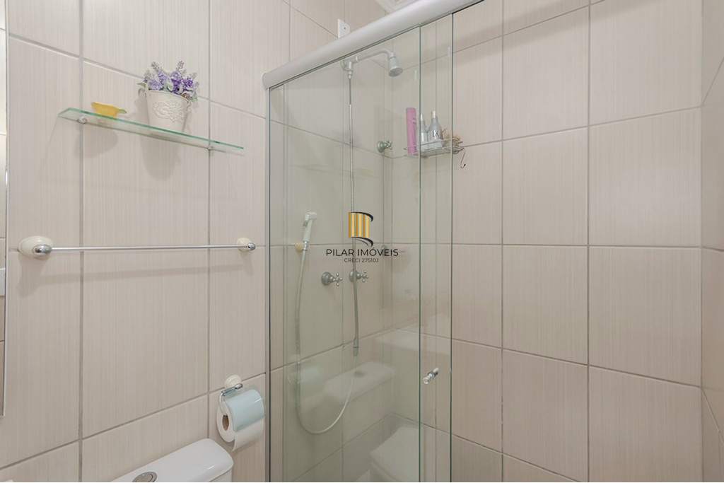 Casa 2 dormitórios no bairro Hípica