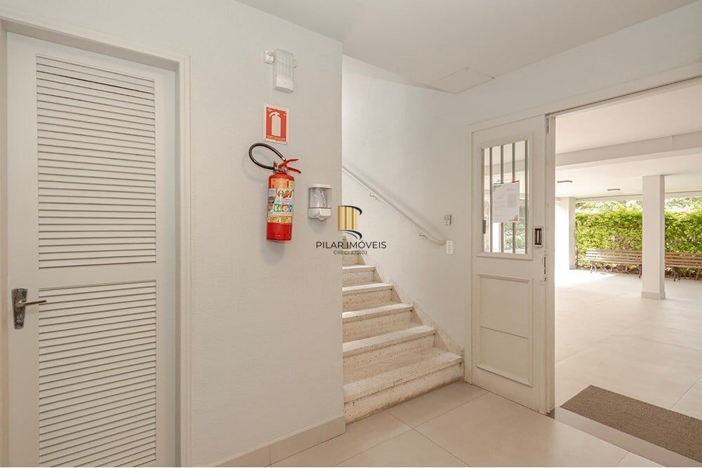 Apartamento 2 dormitórios no bairro Passo da Areia