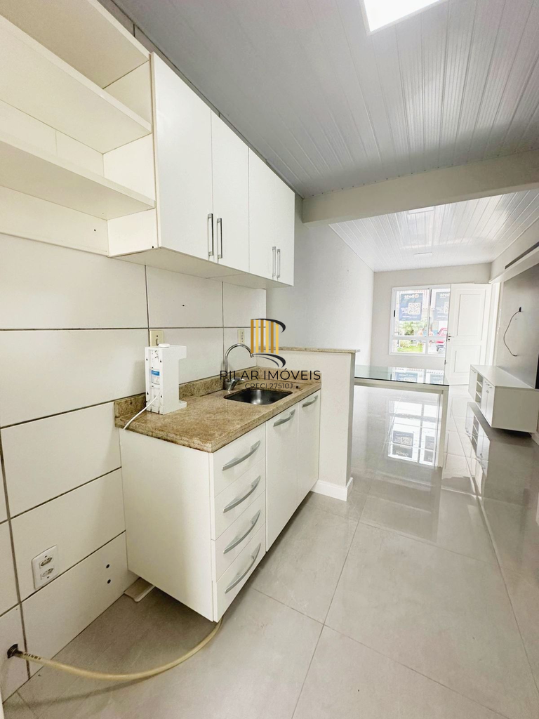 Casa de Condomínio 2 dormitórios no bairro Hípica