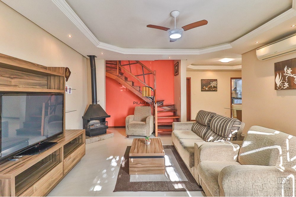 Casa 5 dormitórios no bairro Ipanema
