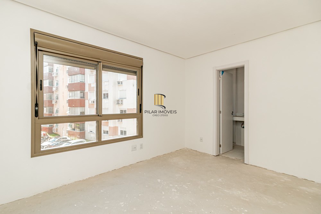 Casa de Condomínio 4 dormitórios no bairro Jardim Itu