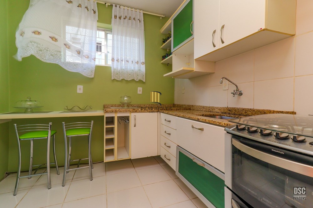 Apartamento 1 dormitório no bairro Jardim Itu Sabará