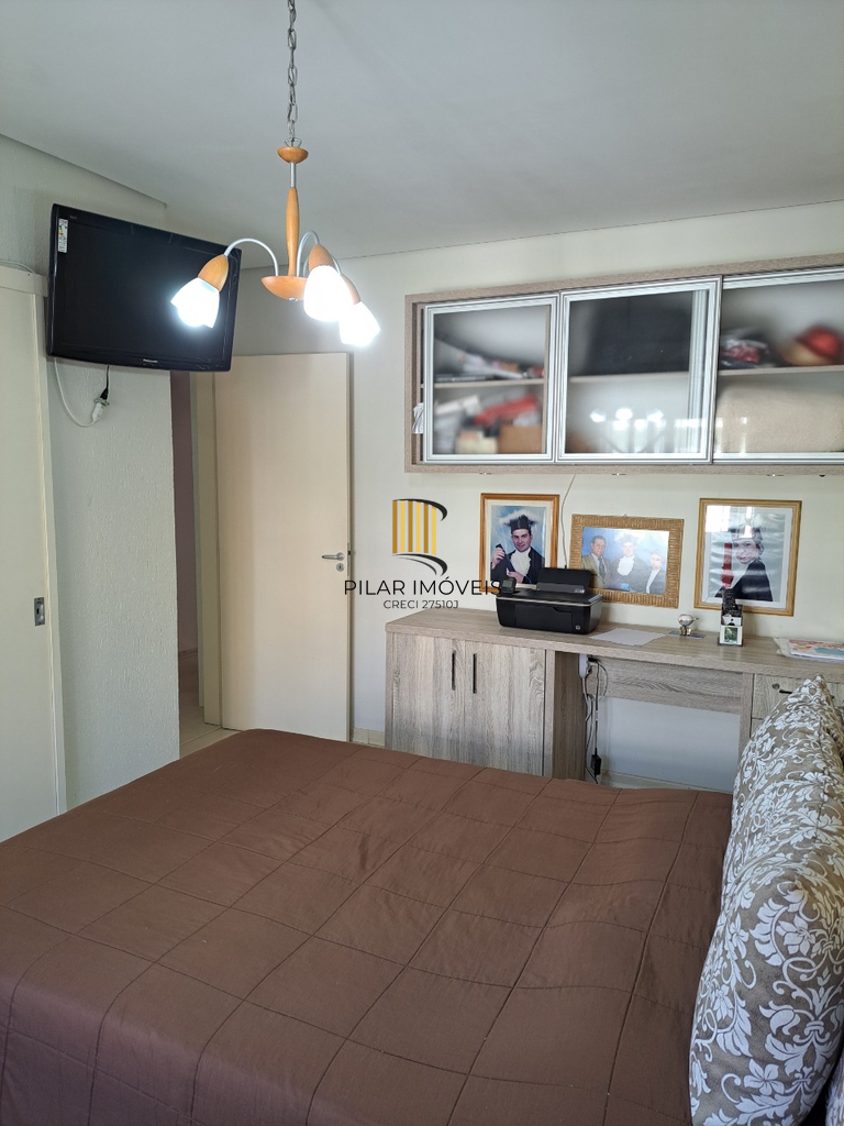 Casa 4 dormitórios no bairro Cristal