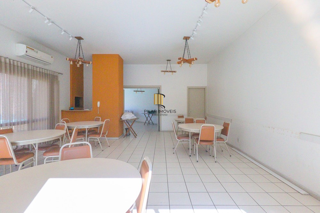 Apartamento 2 dormitórios no bairro Cavalhada