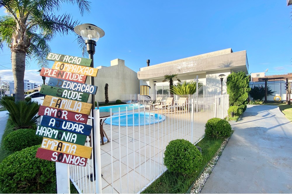 Casa de Condomínio 2 dormitórios no bairro Olaria