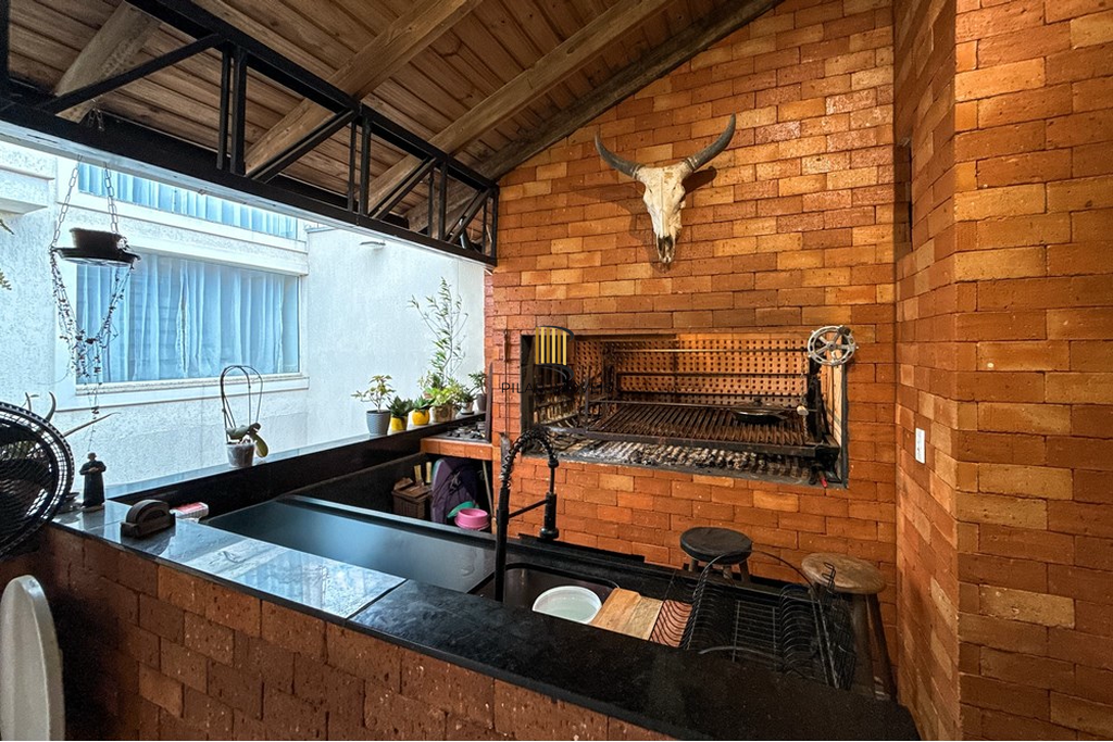 Casa 2 dormitórios no bairro São José