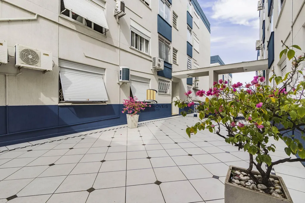 Apartamento 3 dormitórios no bairro Azenha