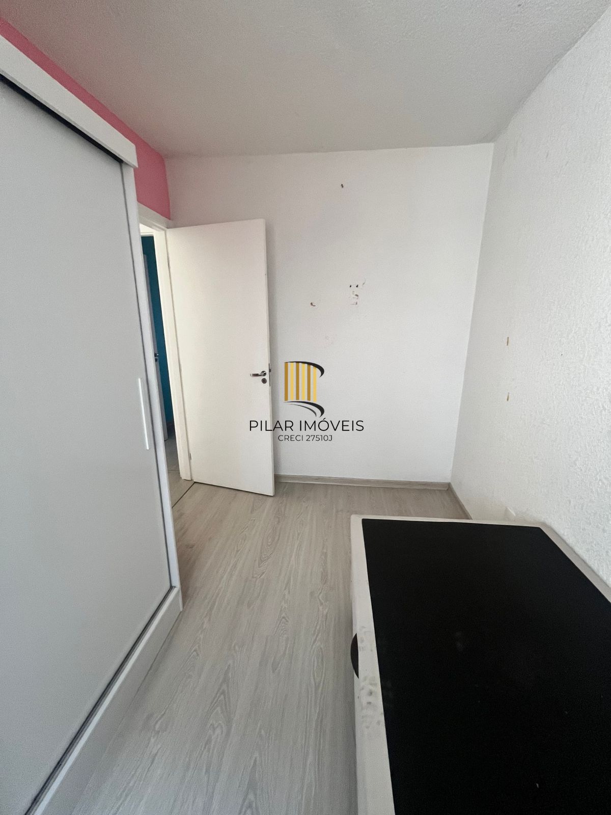 Apto 2 Dormitórios, Sala, Cozinha, Banheiro, semimob, 01 vaga garagem-rotativa