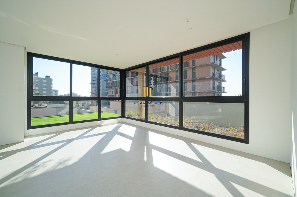 Apartamento 3 dormitórios no bairro Mont Serrat