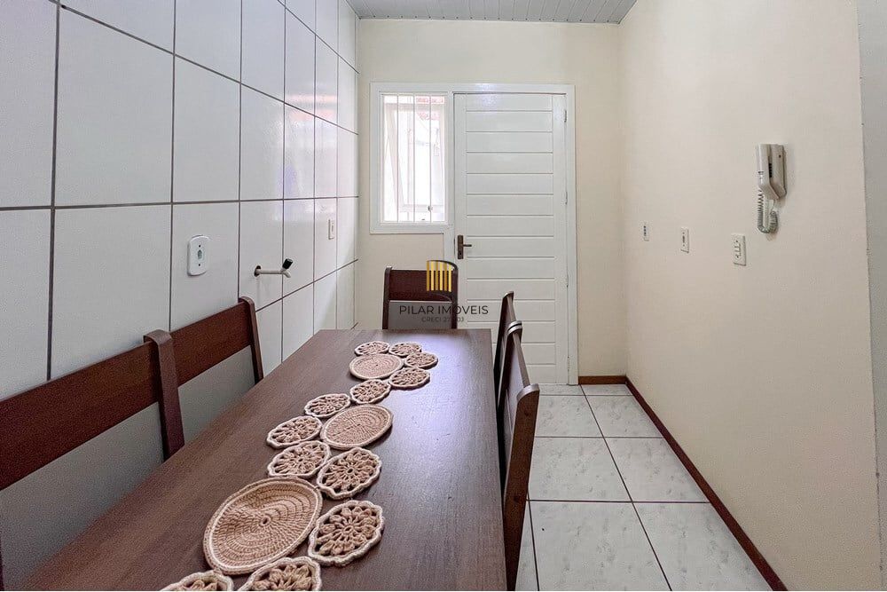 Casa de Condomínio 2 dormitórios no bairro Olaria