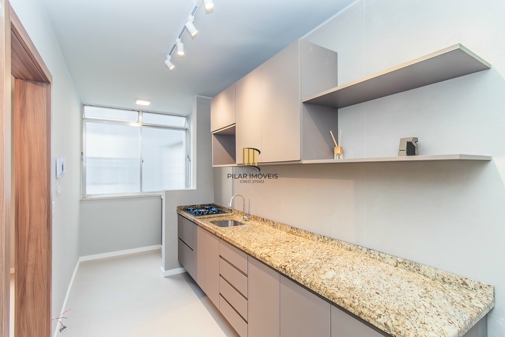 Apartamento 2 dormitórios no bairro Vila Ipiranga