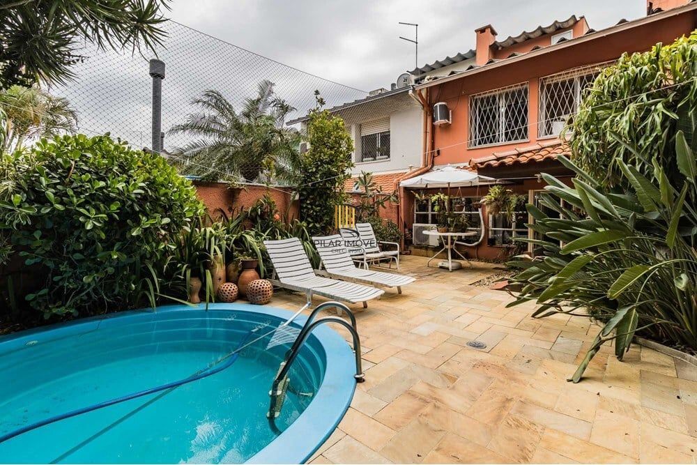 Casa 3 dormitórios no bairro Jardim Sabará