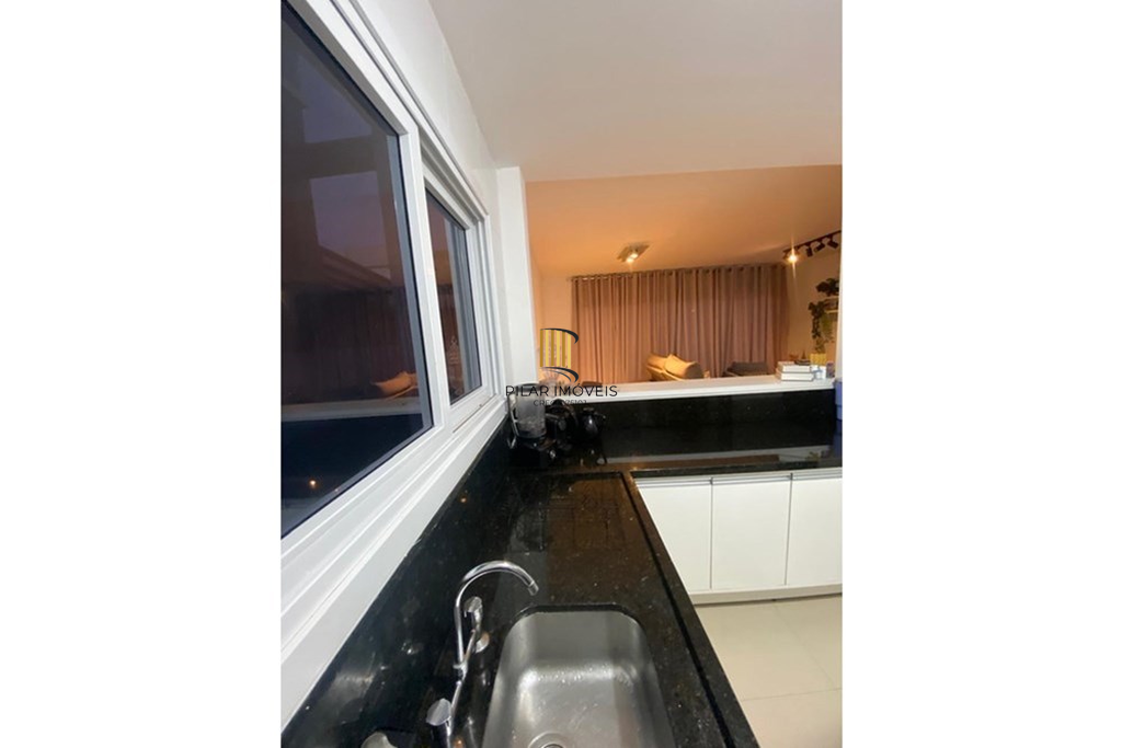 Casa de Condomínio 3 dormitórios no bairro Lomba do Pinheiro