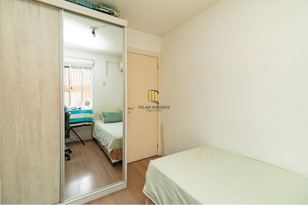 Casa de Condomínio 4 dormitórios no bairro Sarandi