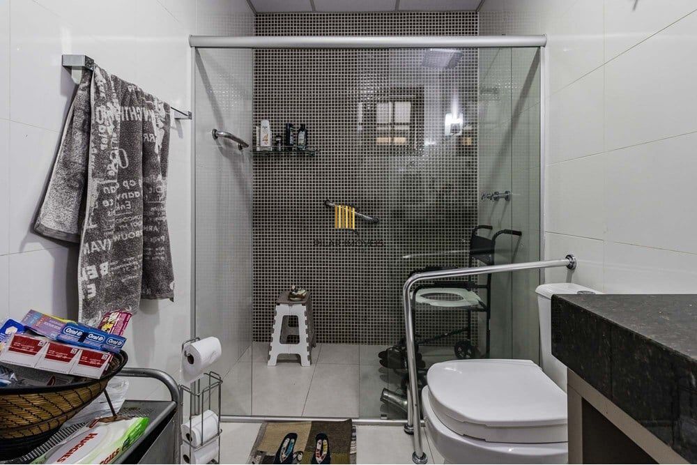 Casa 4 dormitórios no bairro Partenon