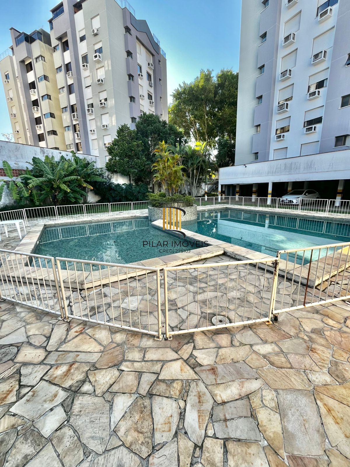 Apto 03 dorm com suíte, andar alto, vista, ótima posição solar, 1 vaga no Cristo