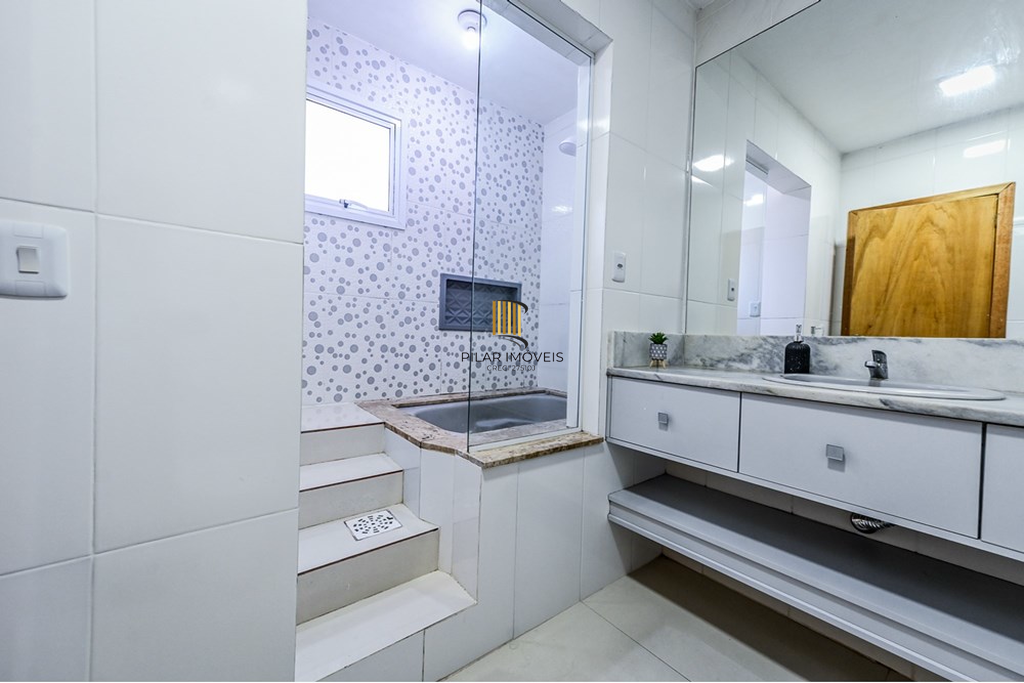 Apartamento 3 dormitórios no bairro Sarandi